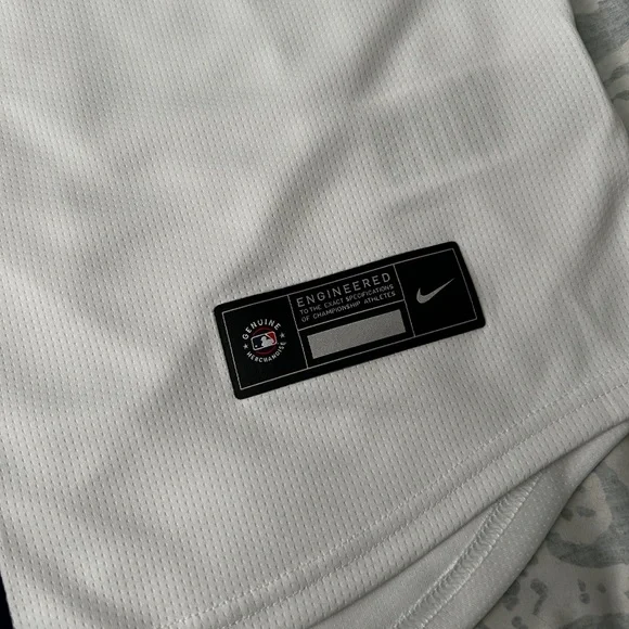 Nike 2024 Seattle Mariners White Jersey size Medium 100% authentic - Picture 6 of 7